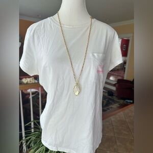 Vineyard vines T-shirt size M